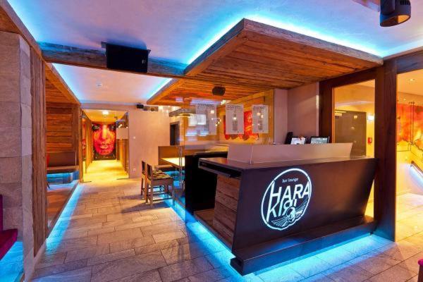 Partyhouse Harakiri Stay Different 60 Seconds To Mountains! Free Parking! Self Check-In Mayrhofen Kültér fotó
